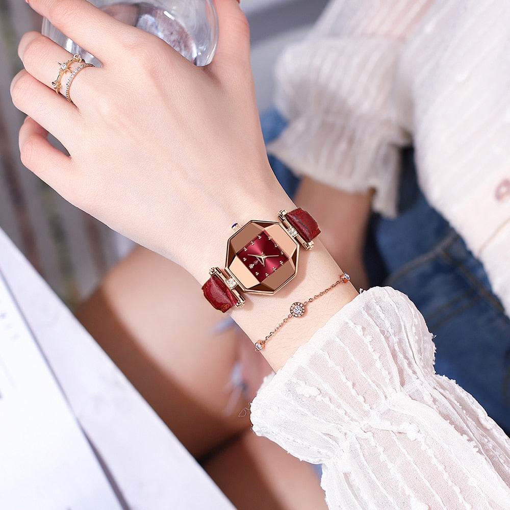 2022 Luxury Quartz Watch Girl's Elegant Fashion Red Dial Waterproof Ladies Leather Watches Women High Quality Zegarek Damski Hot